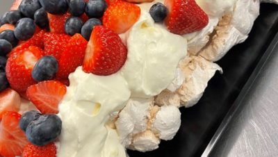 pavlova marengsbunn kake